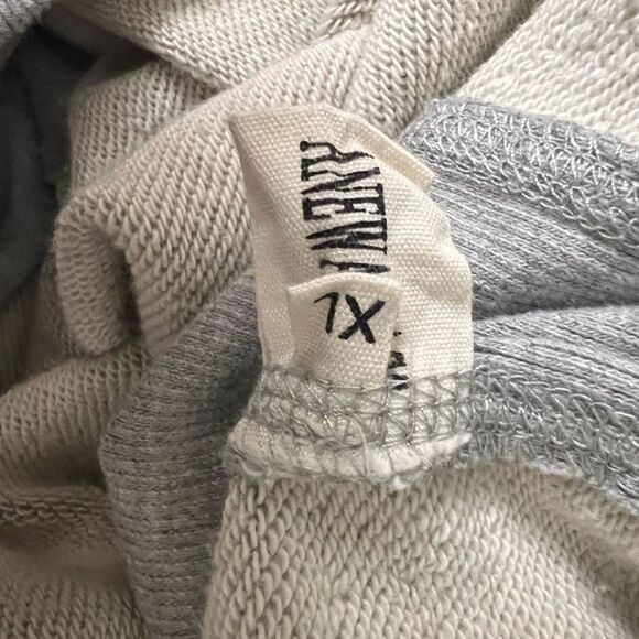 Emotionally Unavailable Gray Hoodie Size XL - Picture 3 of 4